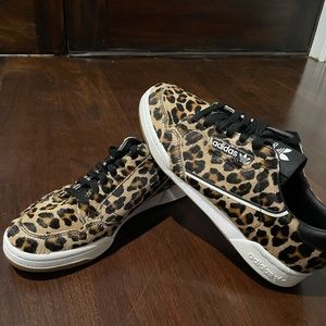Adidas women’s leopard print sneakers size 9